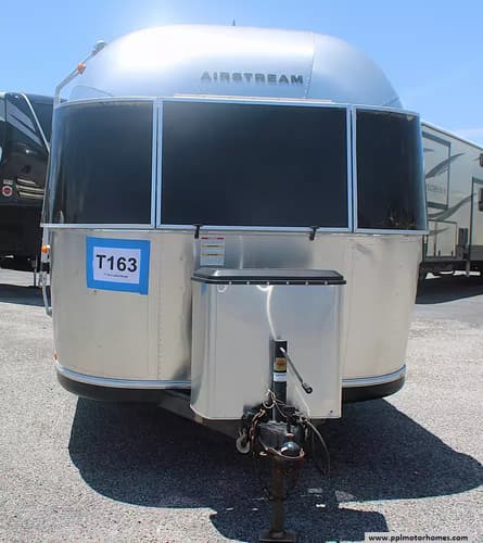 63822 - 21' 2018 Airstream Sport 22FB Image 1