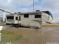 57780 - 42' 2021 Jayco Pinnacle 37MDQS w/4 Slides & Generator Image 1