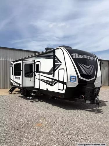 63625 - 36' 2020 Grand Design Momentum 31G w/2 Slides - Toy Hauler Image 1