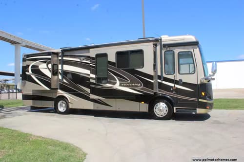 60501 - 35' 2013 Newmar Ventana 3434 340hp Cummins w/3 Slides Image 1