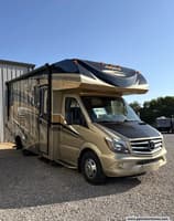 64697 - 25' 2016 Jayco Melbourne 24K w/2 Slides Image 1