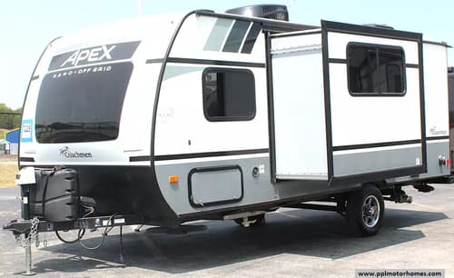 63697 - 20' 2022 Coachmen Apex Nano 187RB w/Slide Image 1