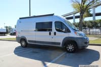 60672 - 19' 2018 Hymer Carado BANFF Image 1