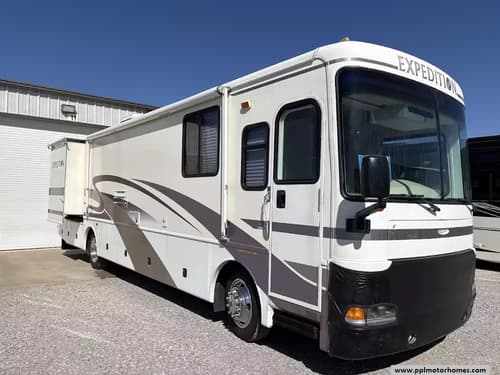 62274 - 37' 2002 Fleetwood Expedition 36T 260hp Cummins w/2 Slides Image 1