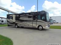 56816 - 36' 2012 Fleetwood Bounder 35K w/2 Slides Image 1