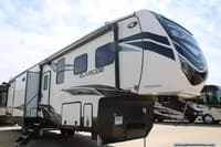 62692 - 42' 2022 Heartland Elkridge 37BBH w/3 Slides - Bunk House Image 1