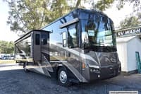 61521 - 39' 2008 Winnebago Tour 40TD 400hp Cummins w/2 Slides Image 1