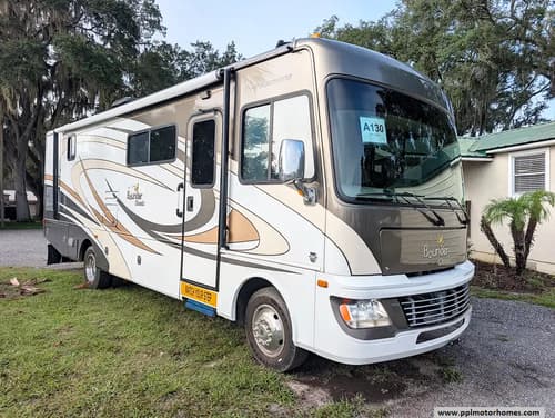 64636 - 30' 2013 Fleetwood Bounder 30T w/2 Slides Image 1
