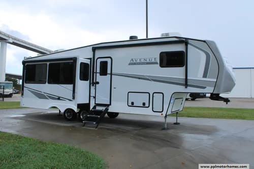 64638 - 32' 2025 Alliance RV Avenue All Access 29RL w/2 Slides Image 1