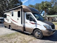 64947 - 25' 2015 Winnebago View 24G w/2 Slides Image 1