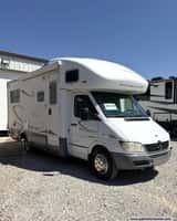 64702 - 24' 2006 Winnebago View 23J w/Slide Image 1