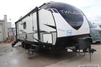 64913 - 30' 2022 Cruiser RV Twilight Signature 2690 w/Slide Image 1