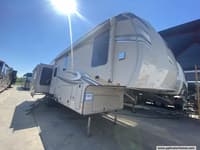 64924 - 37' 2020 Jayco Eagle 317RLOK w/3 Slides Image 1