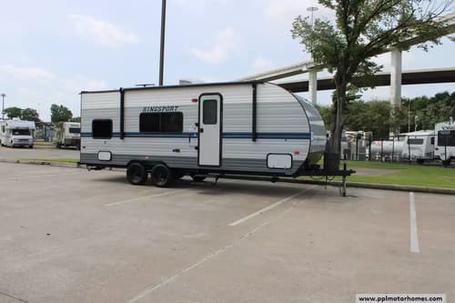 63642 - 26' 2021 Gulf Stream Kingsport 248BH - Bunk House Image 1