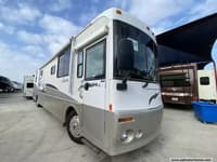 60270 - 39' 2002 Winnebago Journey DL 39QD 330hp Caterpillar w/2 Slides Image 1