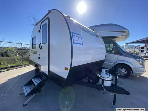 62469 - 17' 2025 Gulf Stream Trailboss Yellowstone Edi 160FK Image 1
