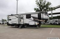 59438 - 37' 2021 Heartland Bighorn 3120RK w/3 Slides Image 1