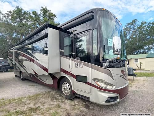 63739 - 41' 2017 Tiffin Phaeton 40AH 380hp Cummins w/4 Slides Image 1