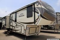 56300 - 35' 2015 Keystone Montana 3160RL w/3 Slides Image 1
