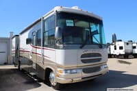 55542 - 36' 2005 Gulf Stream Sun Voyager SE 8361 w/3 Slides Image 1