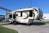 54503 - 36' 2018 Forest River Palomino Columbus 298RL w/3 Slides Image 1