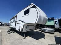 64907 - 35' 2025 Shasta Phoenix Lite 274BH w/Slide - Bunk House Image 1