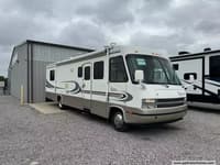 56014 - 30' 1999 Georgie Boy Cruise Master 3515 SLIDE w/Slide Image 1