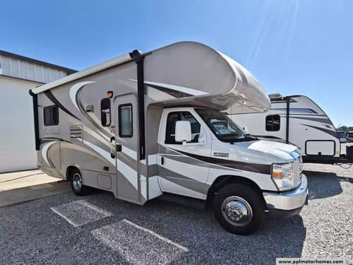 63582 - 22' 2015 Thor Four Winds 22E Image 1