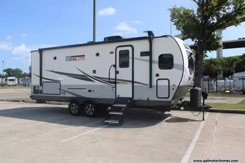 60616 - 25' 2022 Forest River Rockwood Mini Lite 2506S w/Slide Image 1