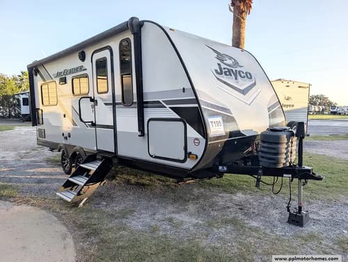 65112 - 24' 2024 Jayco Jayfeather 19MRK w/Slide Image 1