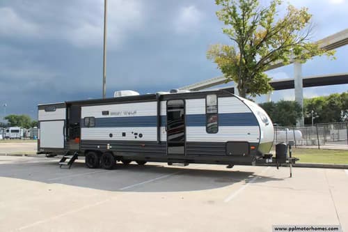 61063 - 36' 2022 Forest River Cherokee Grey Wolf 29TE w/Slide - Bunk House Image 1