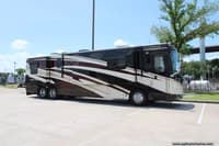 63013 - 42' 2008 Newmar Dutch Star 4304 425hp Cummins w/4 Slides Image 1