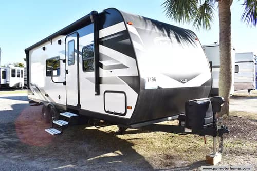 62322 - 26' 2023 Grand Design Imagine Xls 22MLE w/Slide Image 1