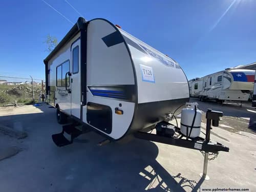 61653 - 22' 2023 Forest River Salem Platinum 179DBKX - Bunk House Image 1