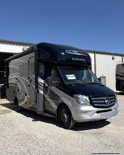 65008 - 25' 2017 Thor Citation 24SS w/2 Slides Image 1
