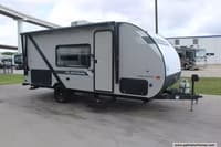 62533 - 22' 2019 Forest River Salem Fsx Platinum 179DBK - Bunk House Image 1