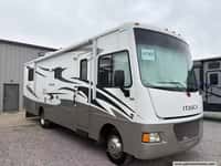 62815 - 31' 2014 Itasca Sunstar 31KE w/Slide Image 1