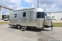 64632 - 20' 2019 Airstream Flying Cloud 20FB Image 1