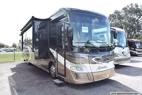 60608 - 41' 2016 Forest River Berkshire Xl 40RB 380hp Cummins w/4 Slides Image 1