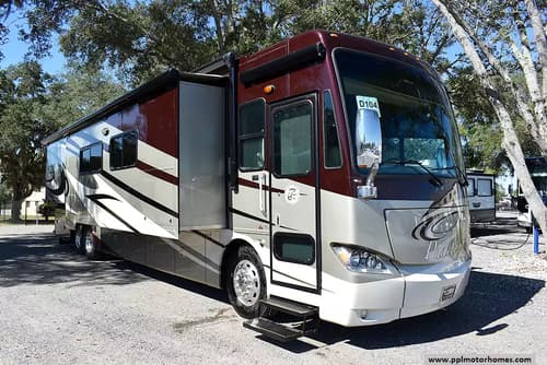 60881 - 42' 2012 Tiffin Phaeton 42LH 400hp Cummins w/4 Slides Image 1