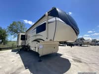 56753 - 40' 2022 Jayco Pinnacle 36SSWS w/3 Slides Image 1