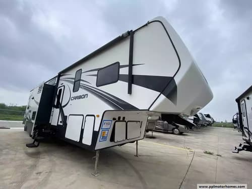 63042 - 43' 2014 Keystone Carbon 377 w/2 Slides & Generator  - Toy Hauler Image 1