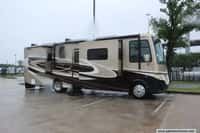 62901 - 35' 2017 Newmar Bay Star 3403 w/3 Slides Image 1