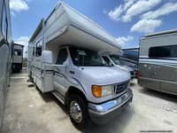 64100 - 30' 2004 Winnebago Minnie 29B w/2 Slides Image 1
