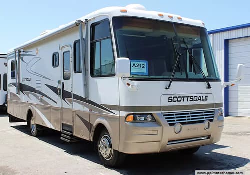 63258 - 33' 2004 Newmar Scottsdale 3257 w/2 Slides Image 1
