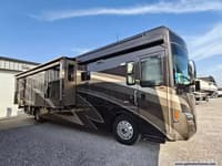 62374 - 39' 2008 Winnebago Tour 40TD 400hp Cummins w/2 Slides Image 1