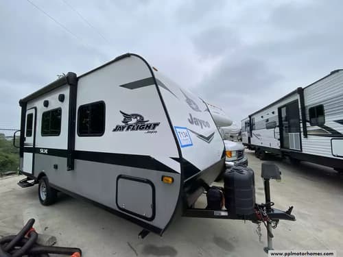 63017 - 21' 2022 Jayco Jay Flight 195RB Image 1