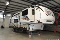 54932 - 37' 2014 Keystone Copper Canyon M-333FWFLS w/3 Slides Image 1