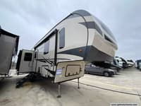 61920 - 37' 2022 Forest River Flagstaff Super Lite 529RKB w/3 Slides Image 1