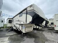 56035 - 40' 2018 Heartland Big Country 3560SS w/4 Slides Image 1